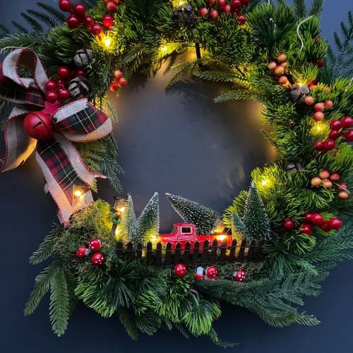 Couronnes de Noël lumineuses Image de Couronnes de Noël lumineuses